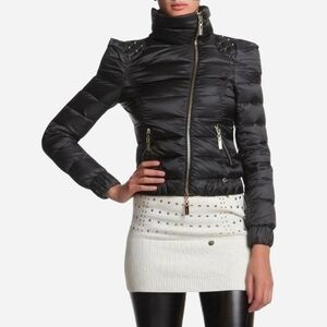 Mangano black puffer jacket with zipper details and pockets. Size Small